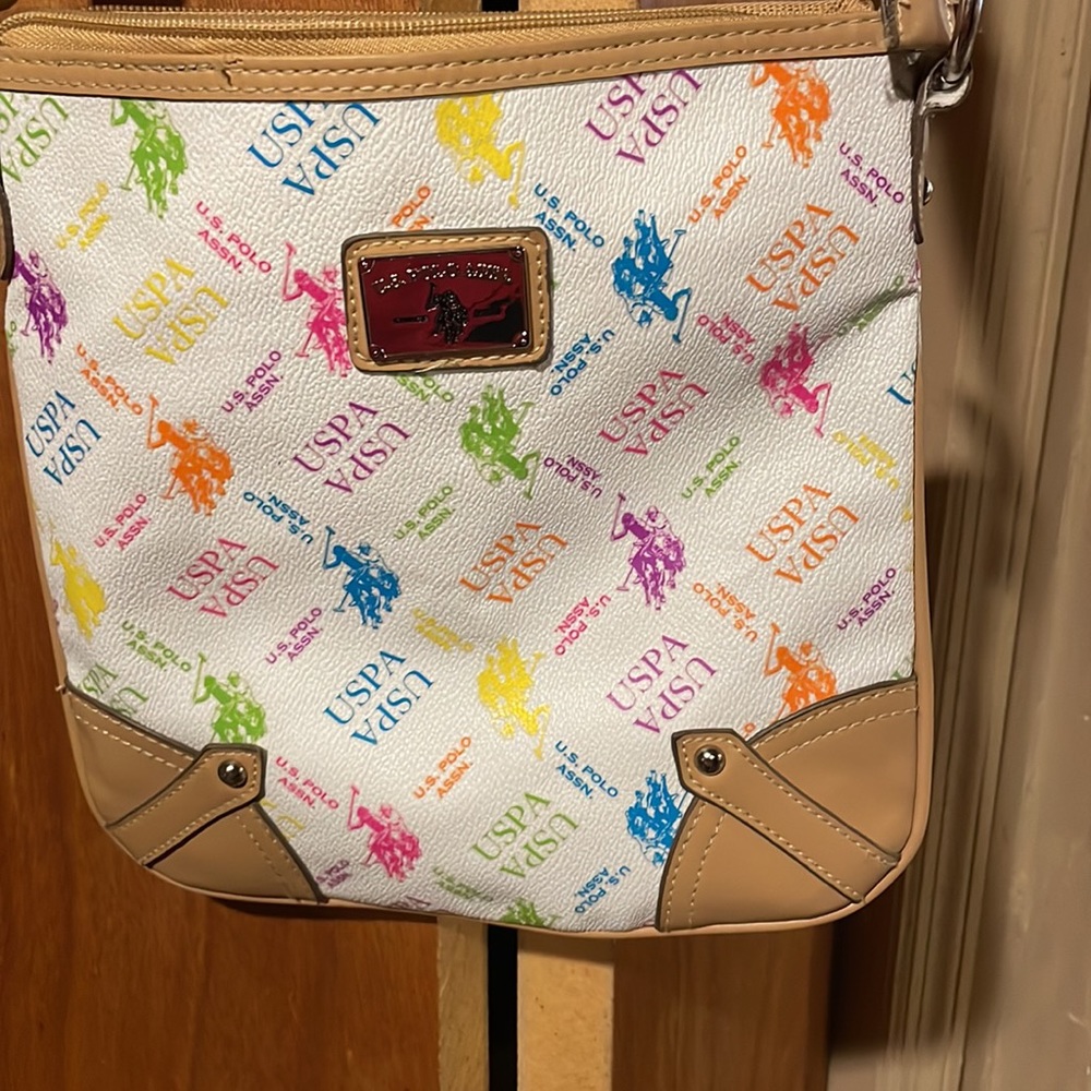 Satchel - Picture 2 of 3